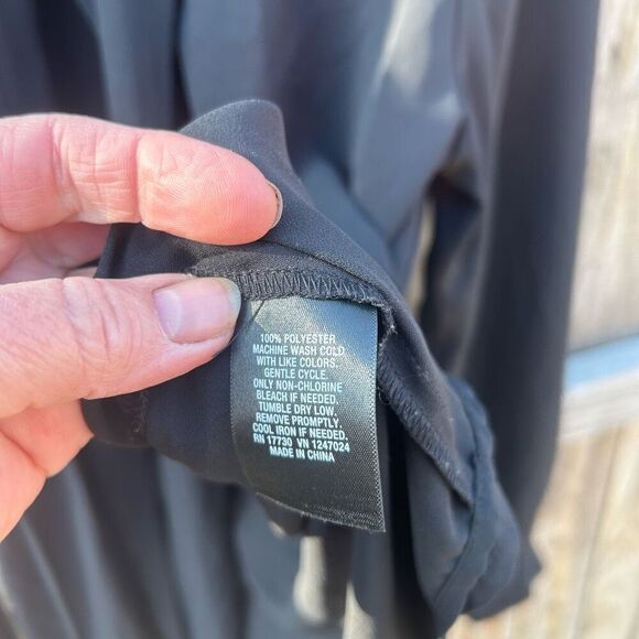 Mossimo blouse long sleeve button up ties at neck size medium - Picture 6 of 8